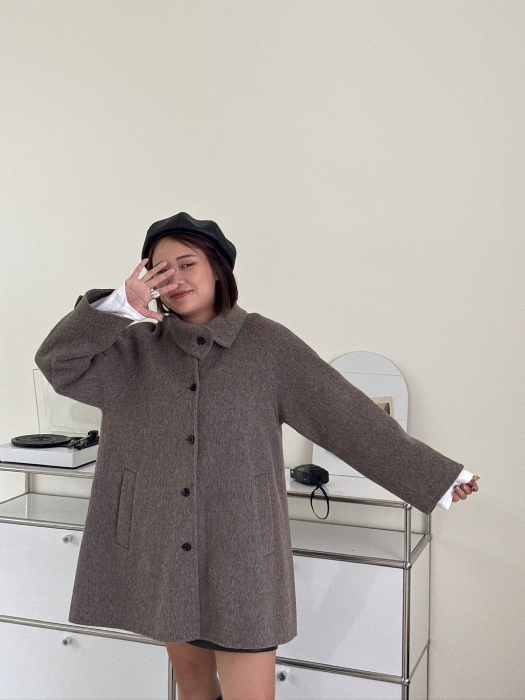 LINE_ALBUM_暖呼呼羊毛大衣_251106_3