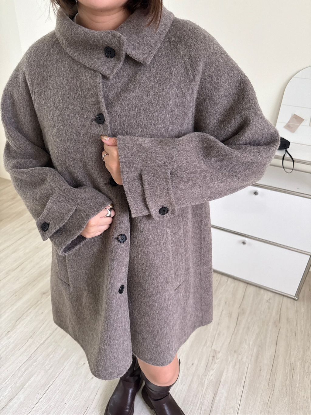 LINE_ALBUM_暖呼呼羊毛大衣_251106_6