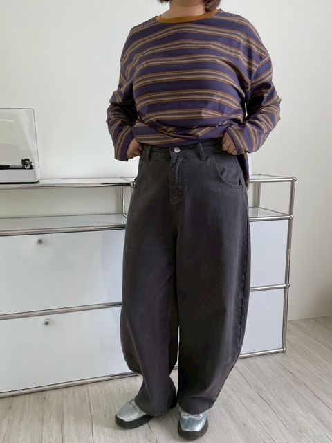 LINE_ALBUM_彎刀鐵灰褲_251106_2