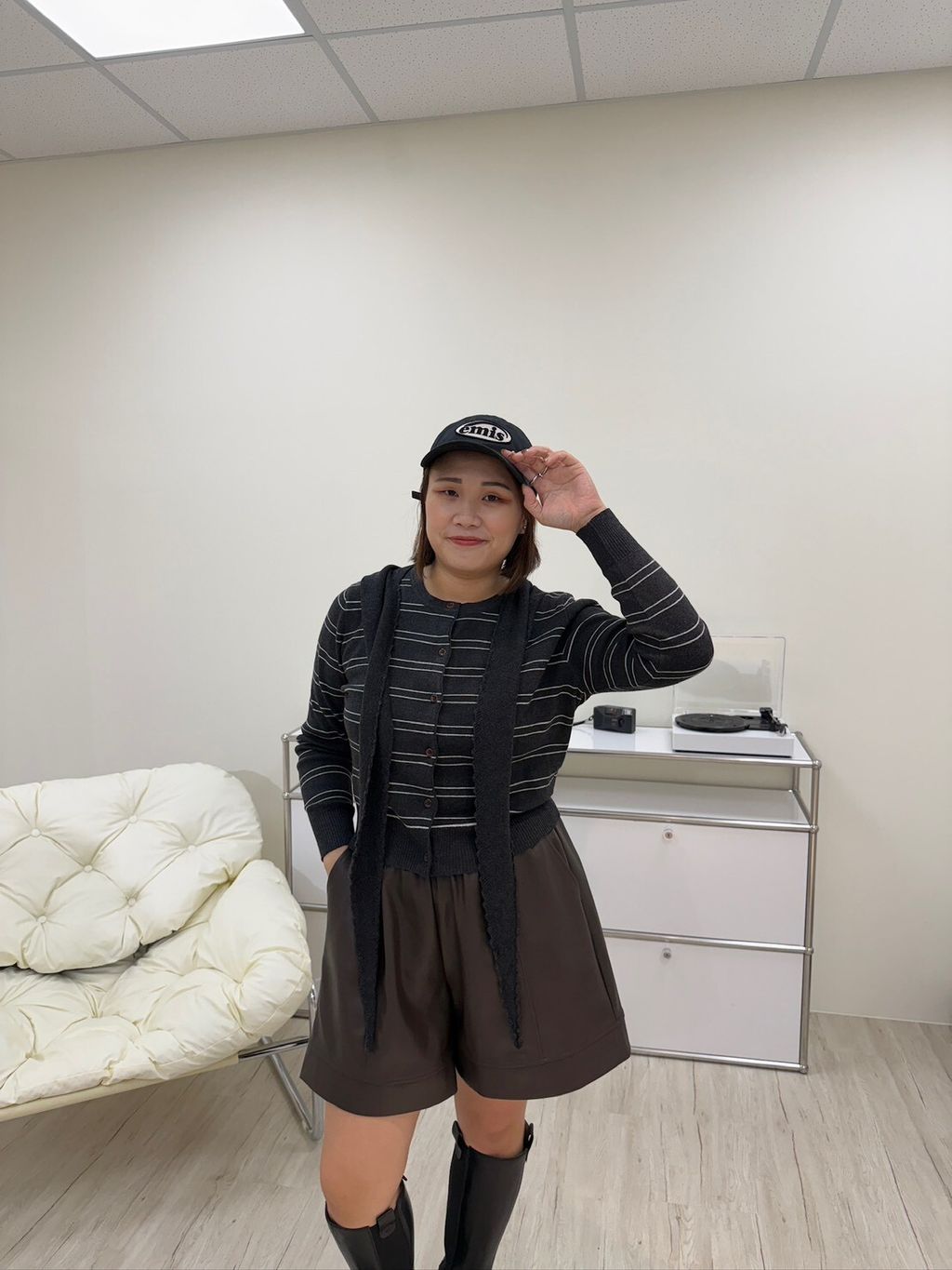 LINE_ALBUM_大胸友善披肩針織_251106_10