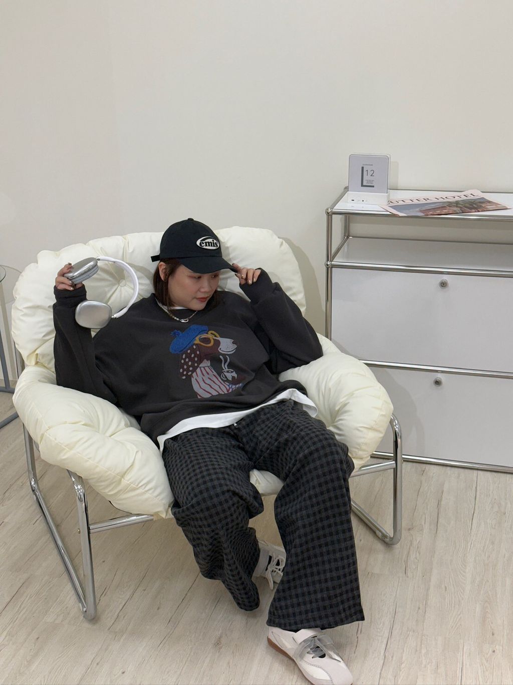 LINE_ALBUM_慵懶格紋闊腿褲_251106_8