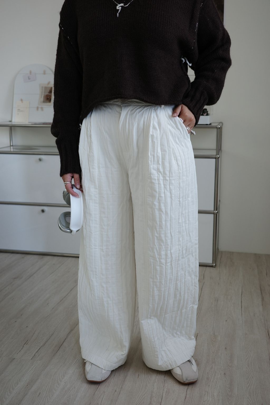 LINE_ALBUM_細條時髦棉長褲_251208_1