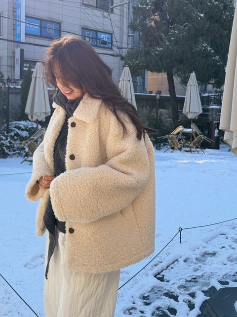 LINE_ALBUM_熊寶貝毛毛外套_251208_10