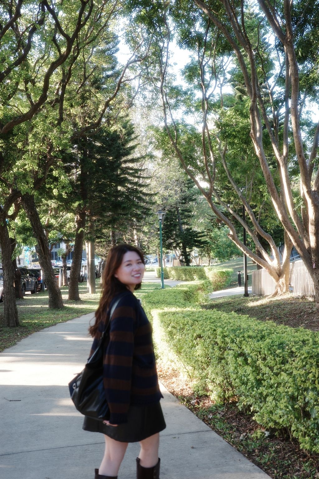 LINE_ALBUM_大條紋針織外套_251208_18