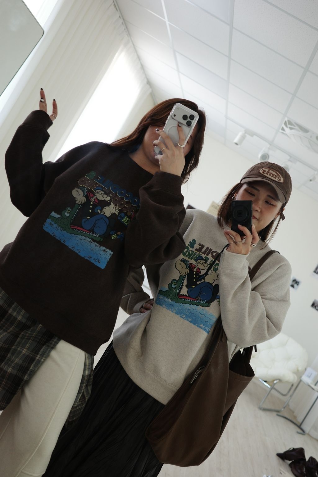 LINE_ALBUM_大力水手大學tee_251208_3