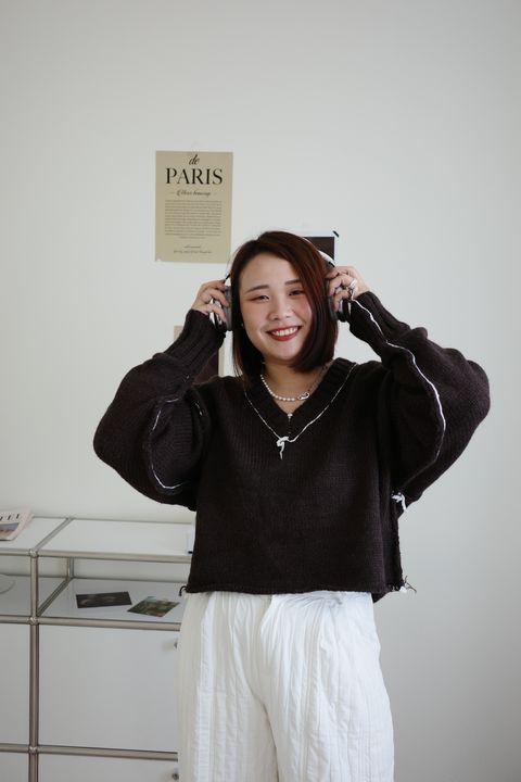 LINE_ALBUM_線條短版毛衣_251208_14