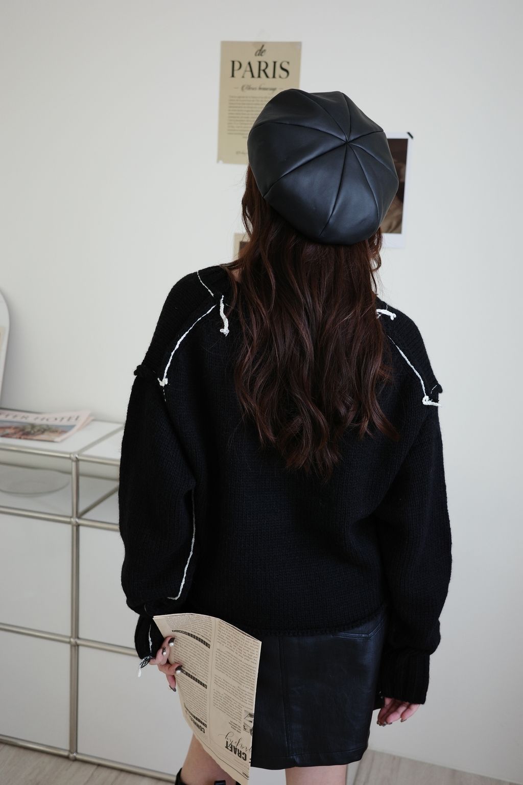 LINE_ALBUM_線條短版毛衣_251208_2