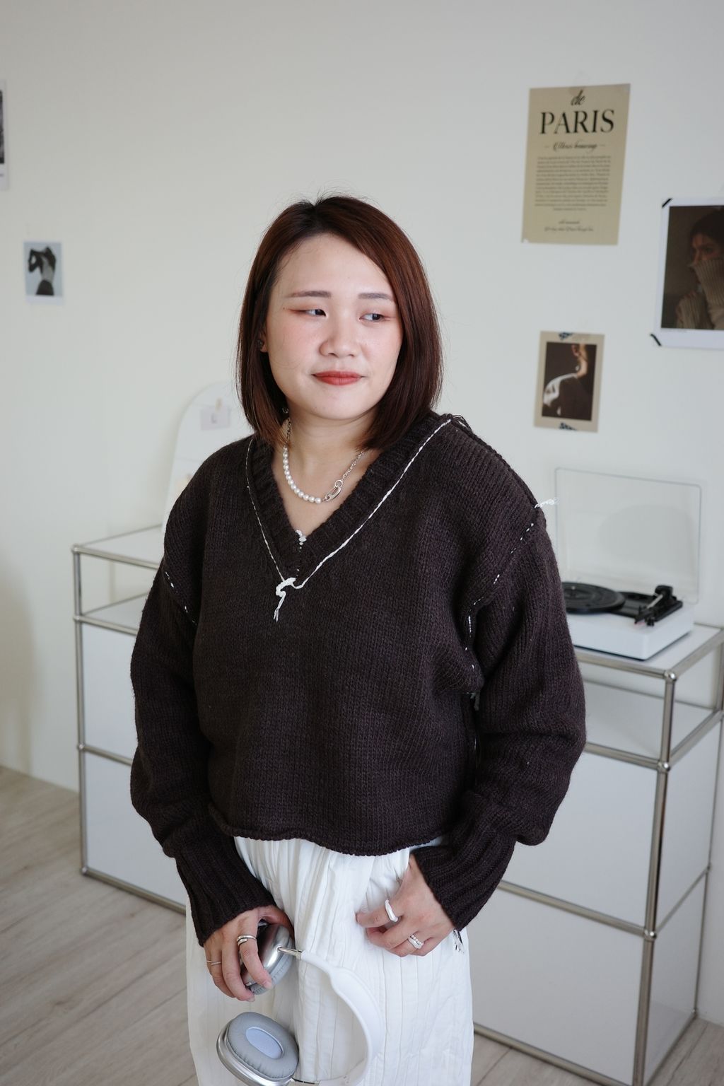 LINE_ALBUM_線條短版毛衣_251208_13