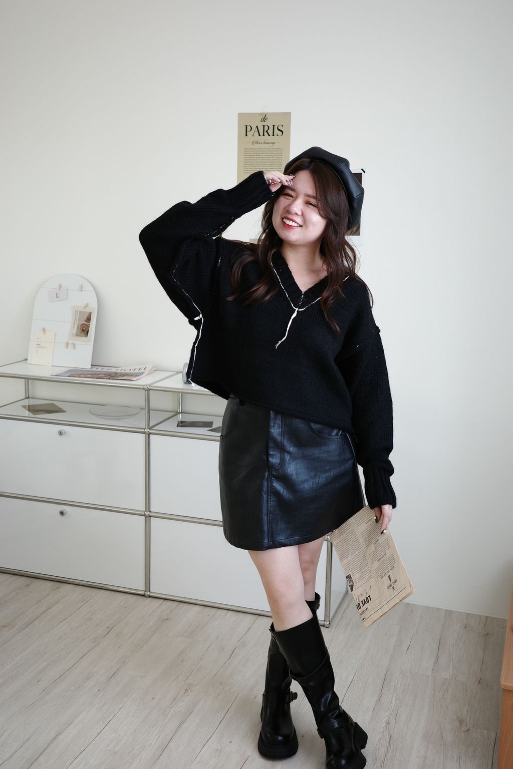 LINE_ALBUM_線條短版毛衣_251208_5