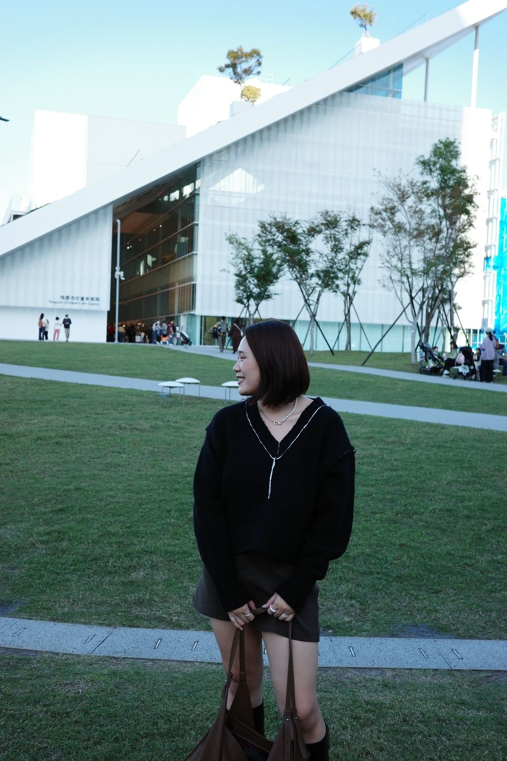 LINE_ALBUM_線條短版毛衣_251208_15