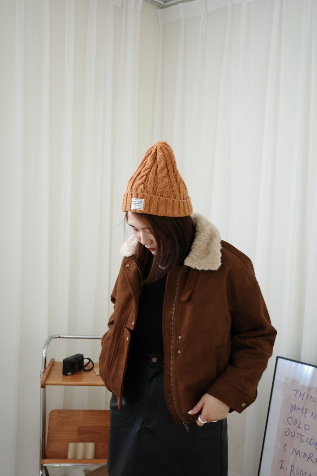 LINE_ALBUM_毛毛領麂皮鋪棉外套_251208_11