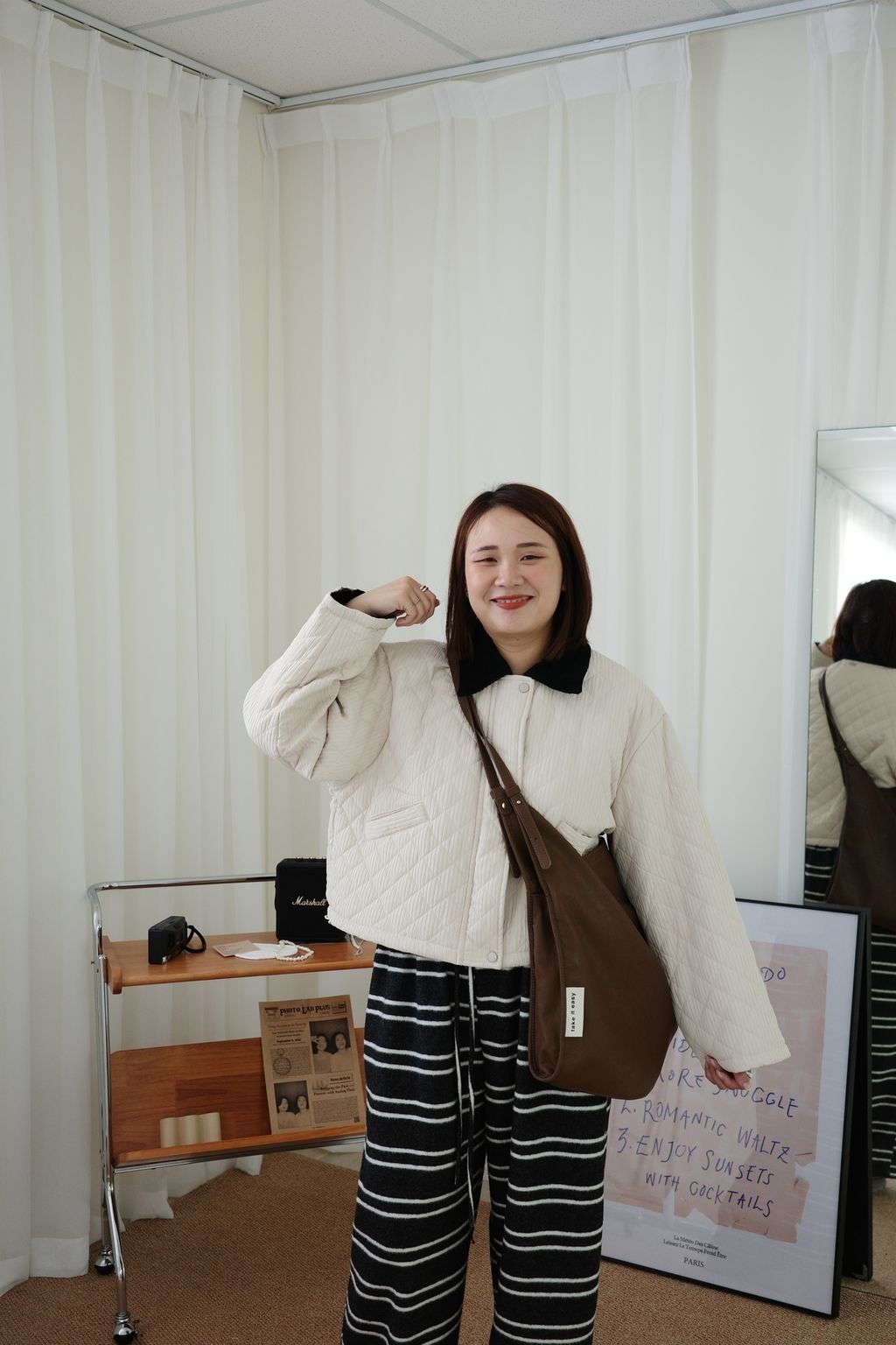 LINE_ALBUM_大長腿條紋褲_251208_6