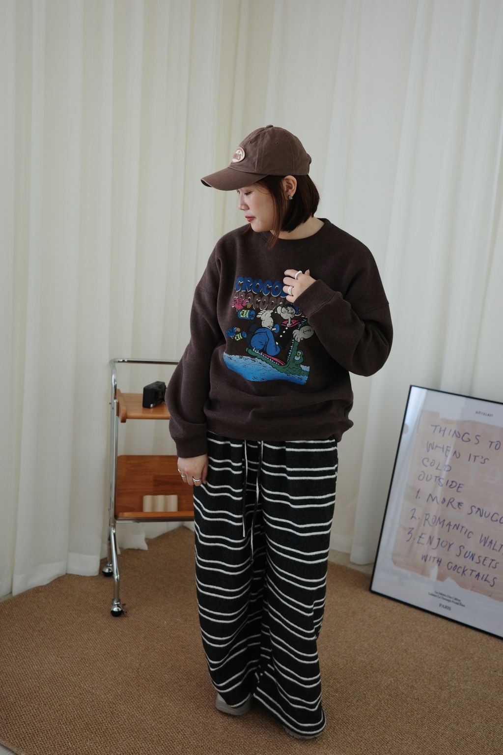 LINE_ALBUM_大長腿條紋褲_251208_7