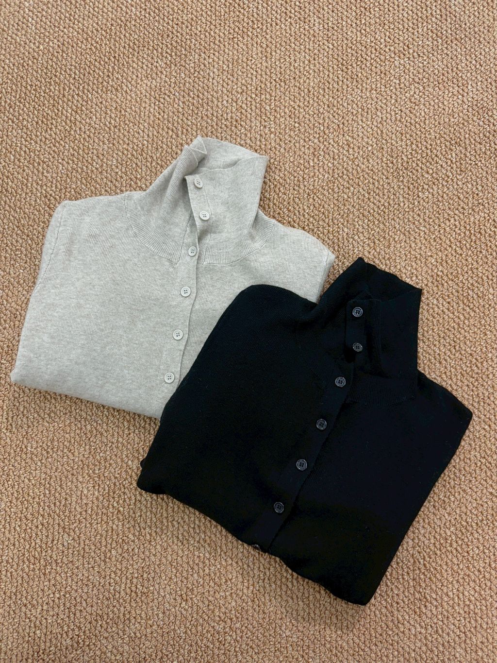 LINE_ALBUM_立領排釦毛衣外套_260105_1