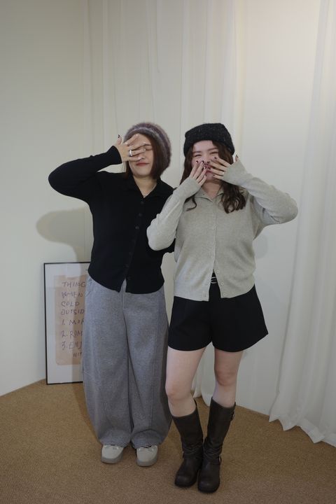 LINE_ALBUM_立領排釦毛衣外套_260105_2