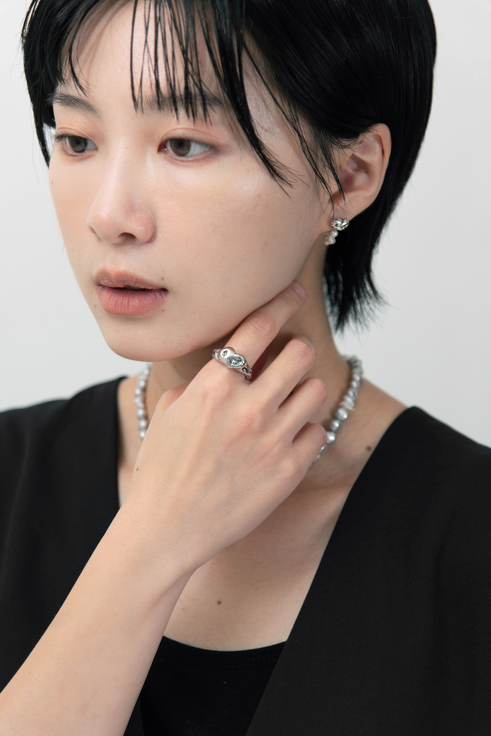 raw ring L