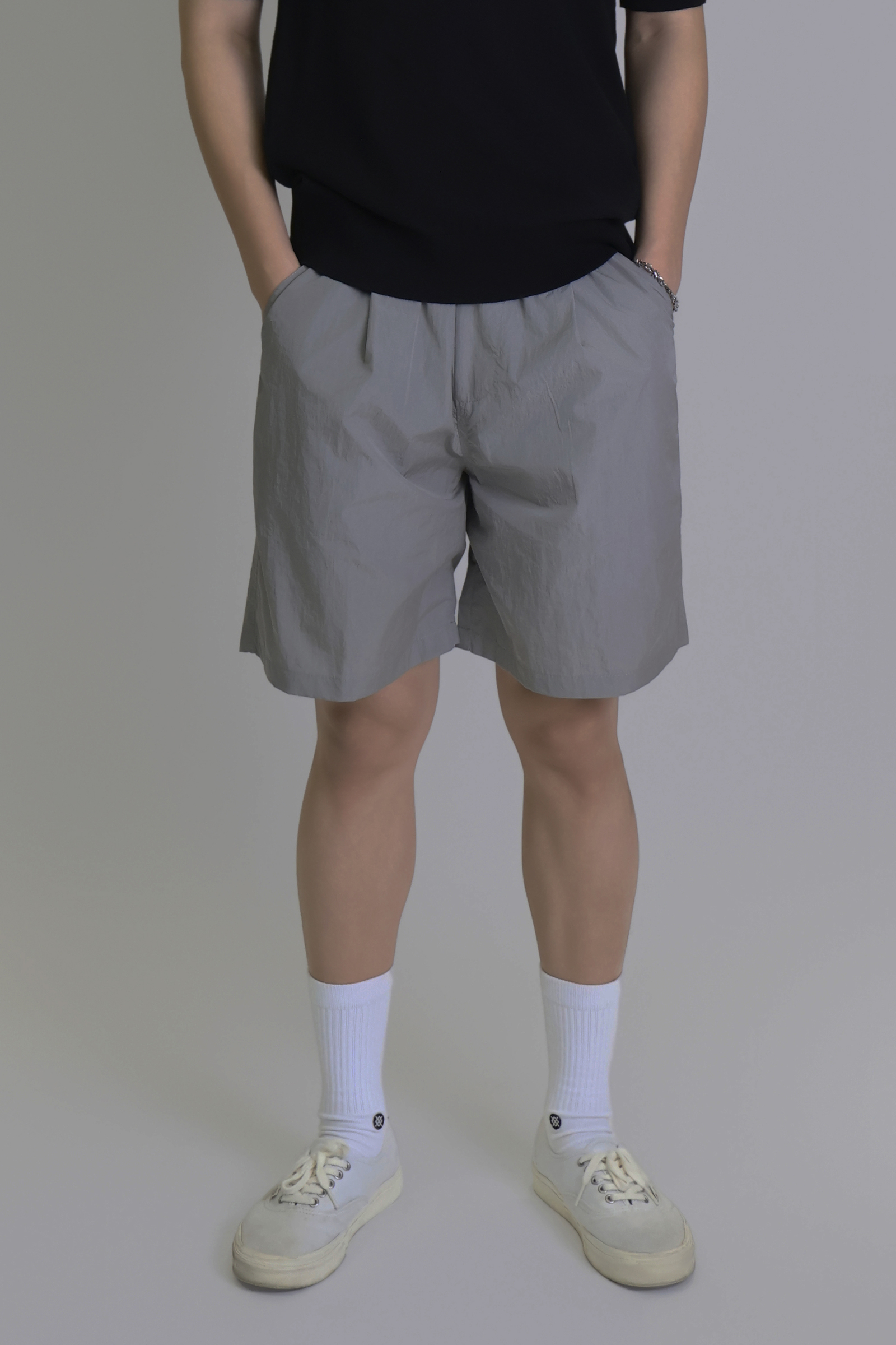 IMG_1577銀扣抽繩 雙層內網眼 素面機能短褲