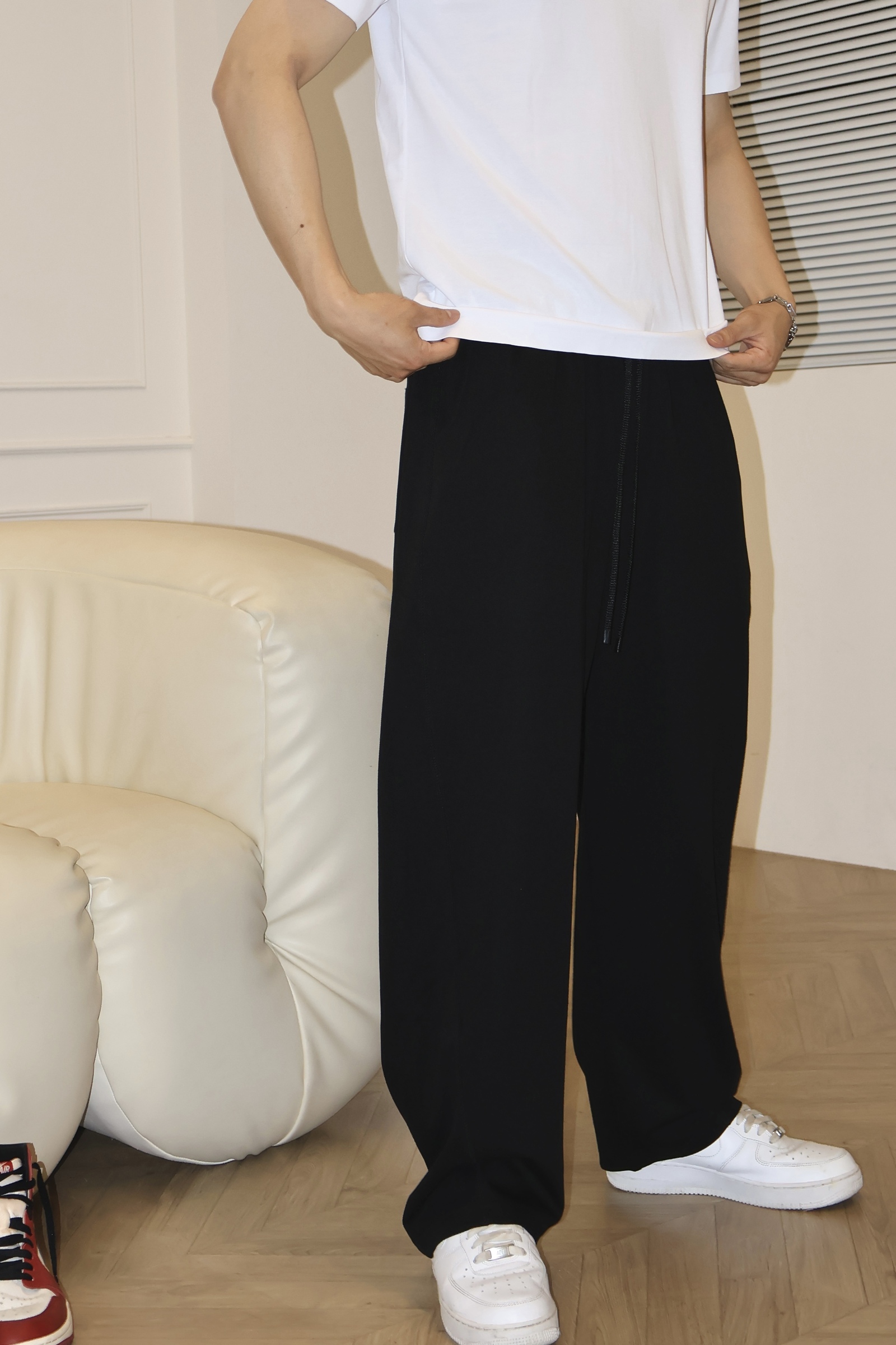 IMG_0428前車線 萊塞爾 微闊棉長褲