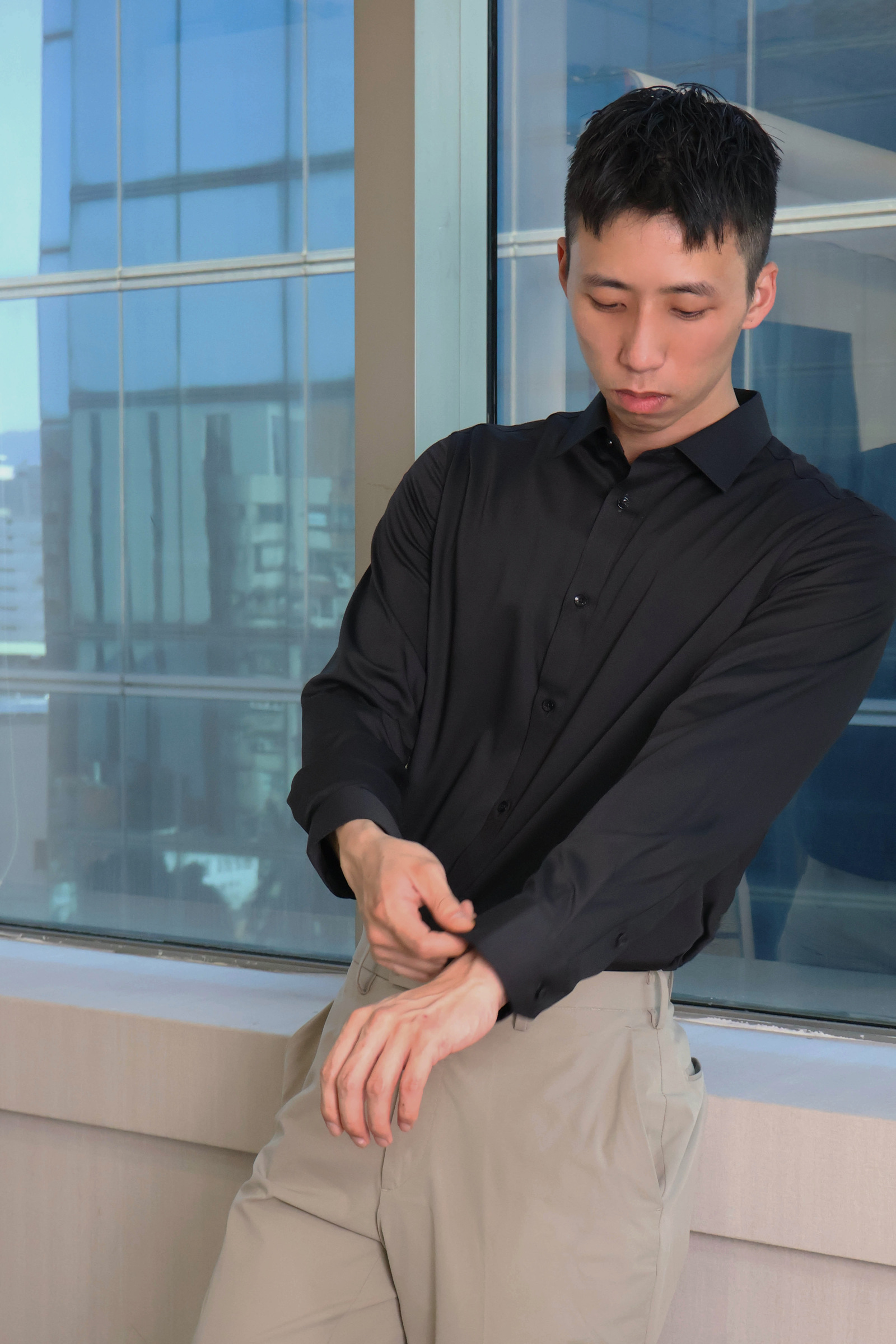 IMG_2355抗皺舒適 素面商務 長袖襯衫