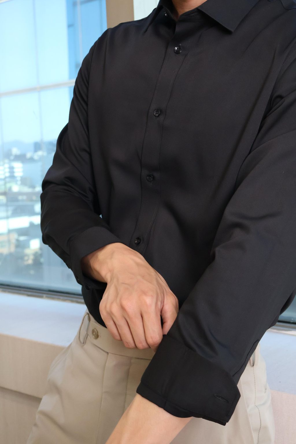 IMG_2356抗皺舒適 素面商務 長袖襯衫-2