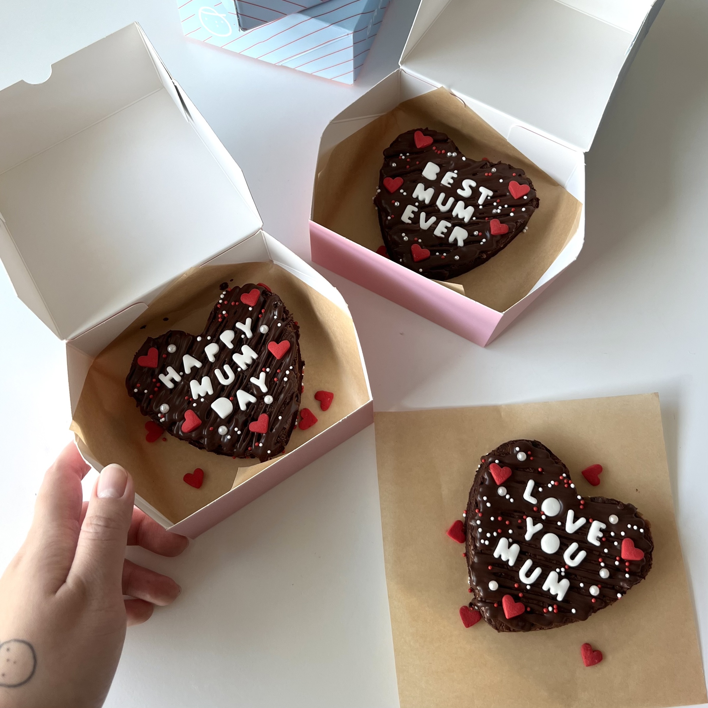 browniboi custom mini heart shape brownie