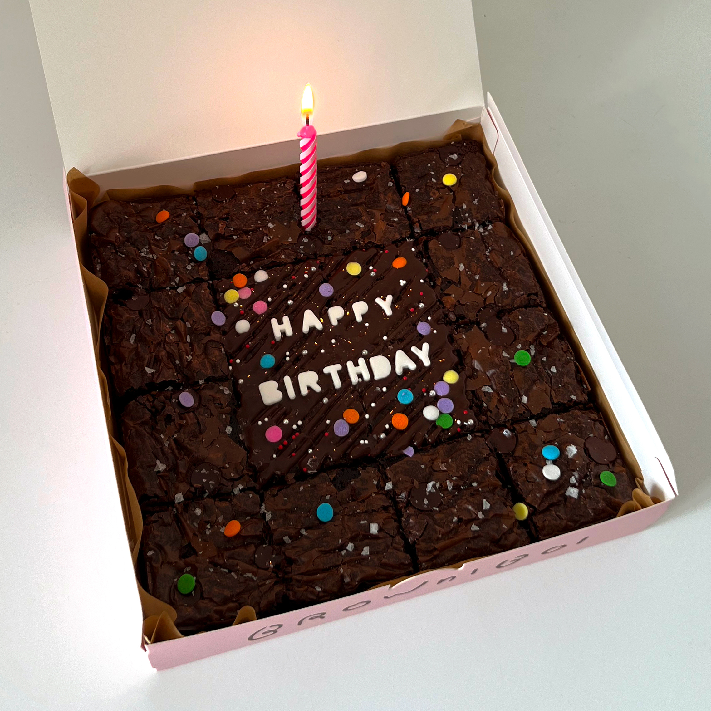 browniboi-happybirthdaybrownie-web