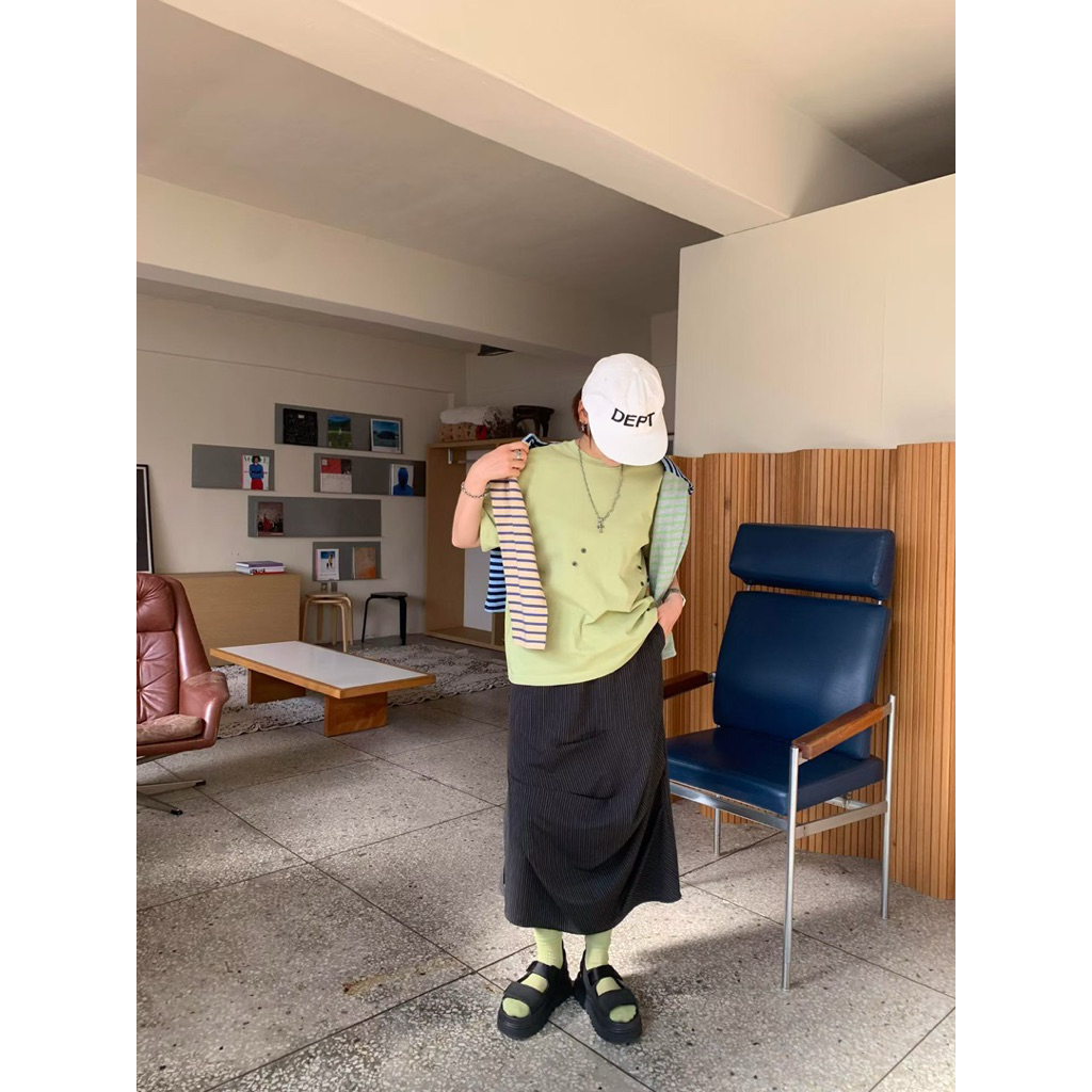 tw-11134207-820lg-mlc8xr1xc6bl6d