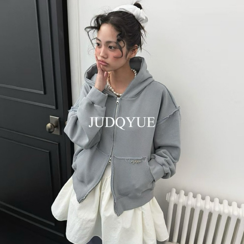 tw-11134207-820la-mlkuoqvfs7iaec