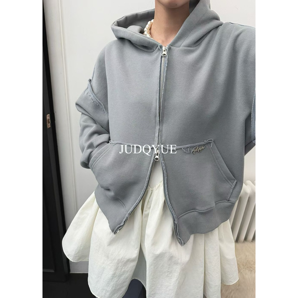 tw-11134207-820l4-mlkumjf5kg7415