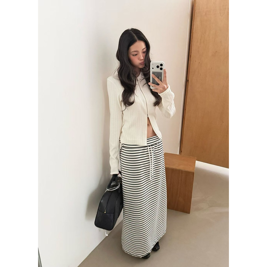 tw-11134207-820le-mlqpw28lltzc9d