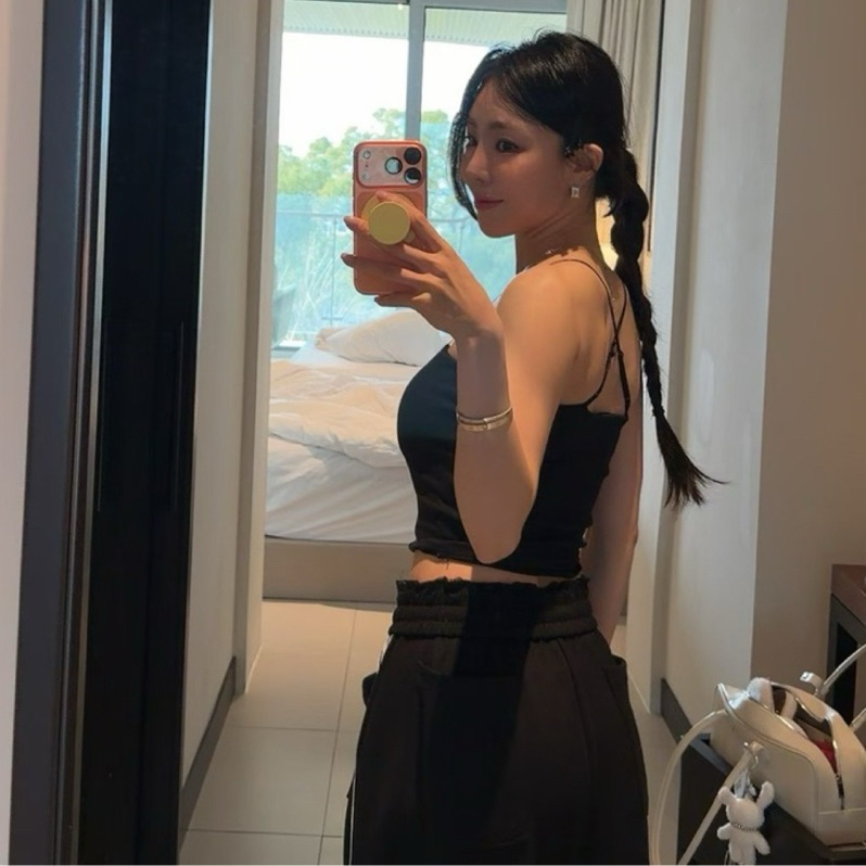 tw-11134207-820lg-mmdmg9c66znl95