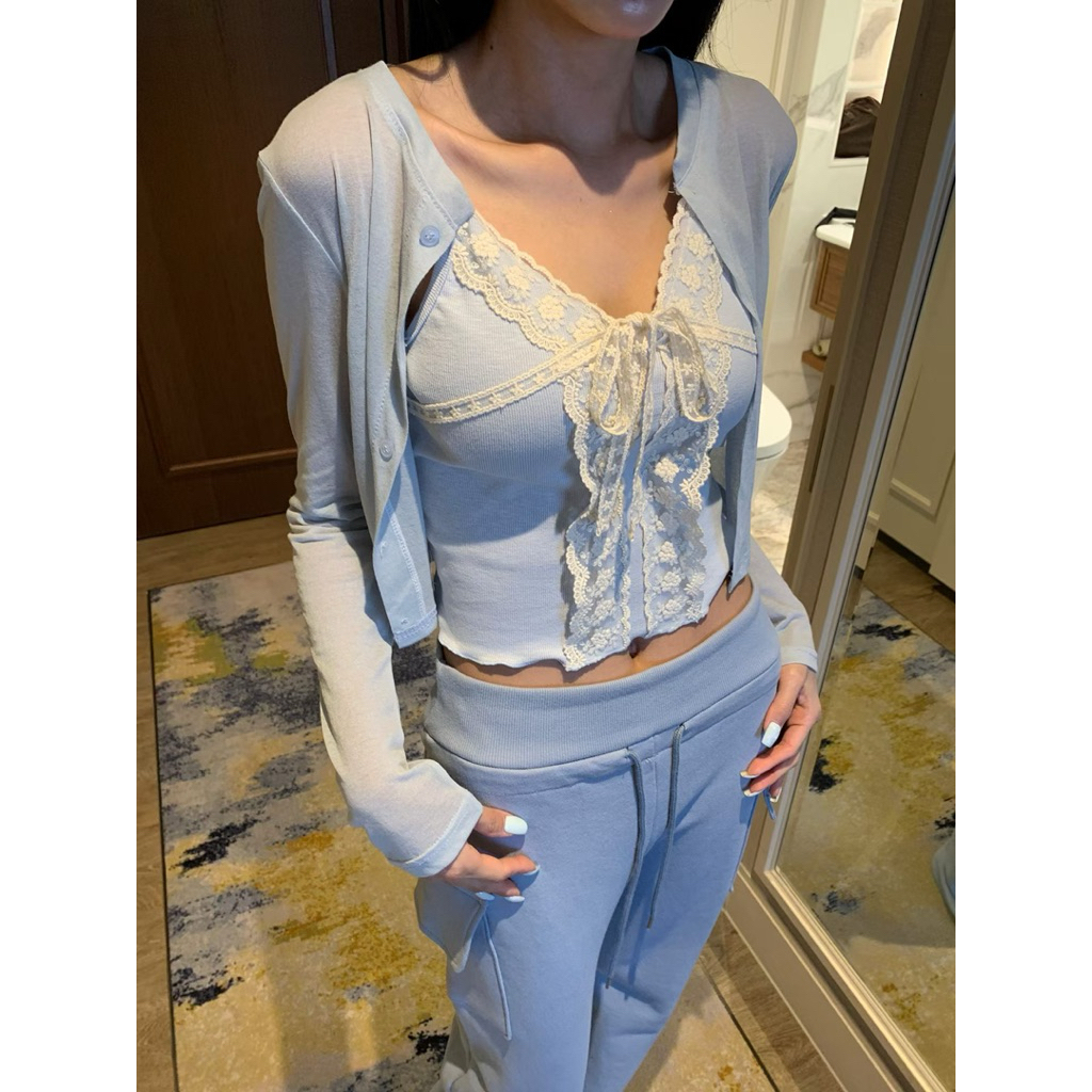 tw-11134207-820le-mmmr8ndoh1xr82