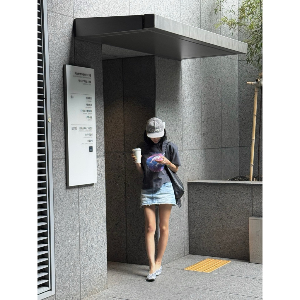 tw-11134207-820lf-mmumbzy0tw5d2a