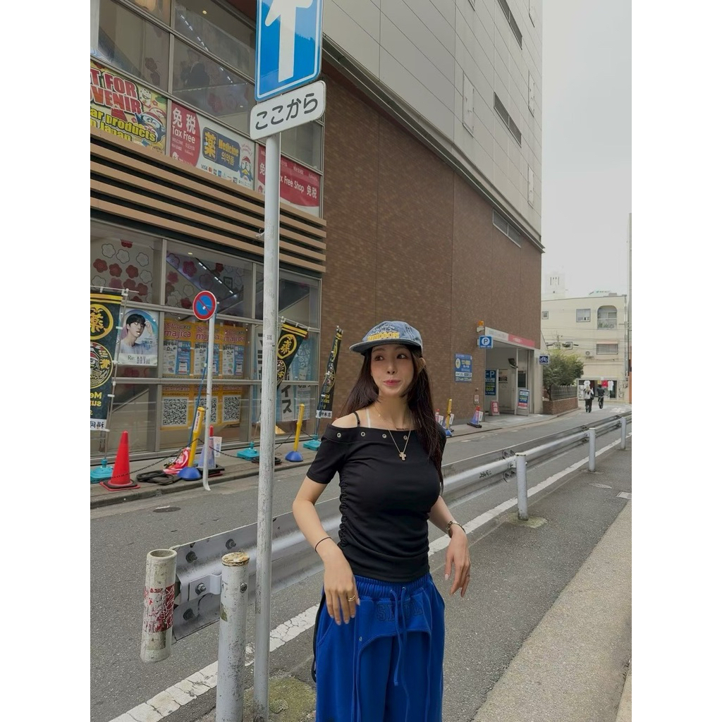 tw-11134207-820le-mmxcyy72t0xv4b