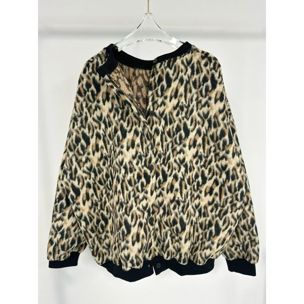 tw-11134207-81ztm-mghpswkfozd4c1