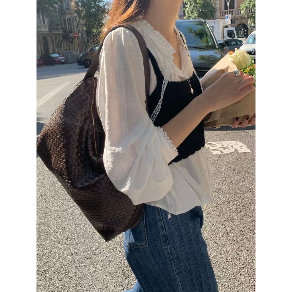 tw-11134207-81ztj-mgjo7093uc5r7b