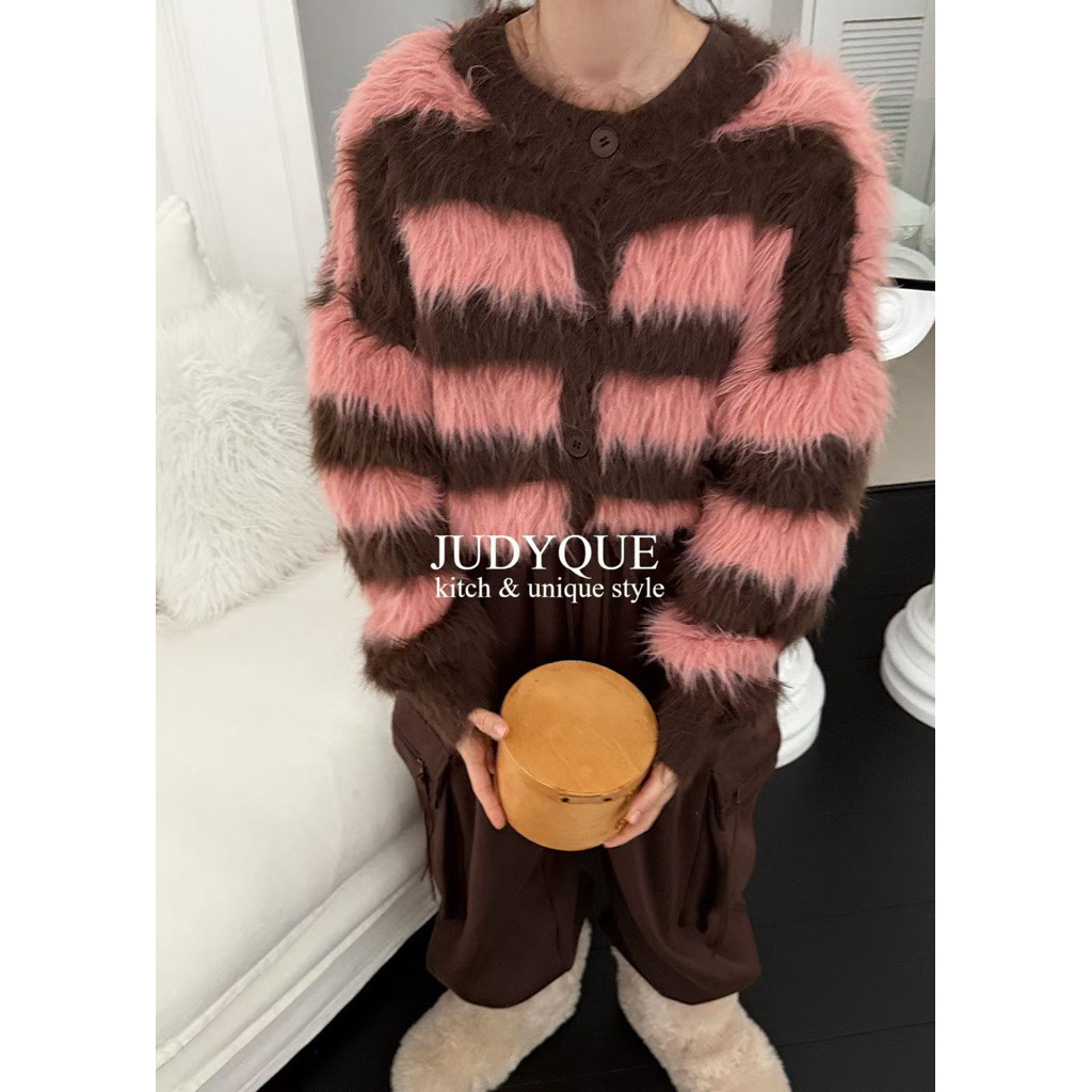 tw-11134207-81ztn-mh28at4wi9e664