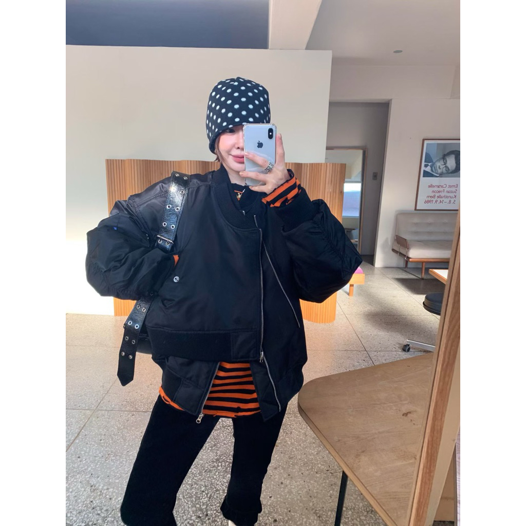 tw-11134207-81ztm-mic1ebi2bbb49e