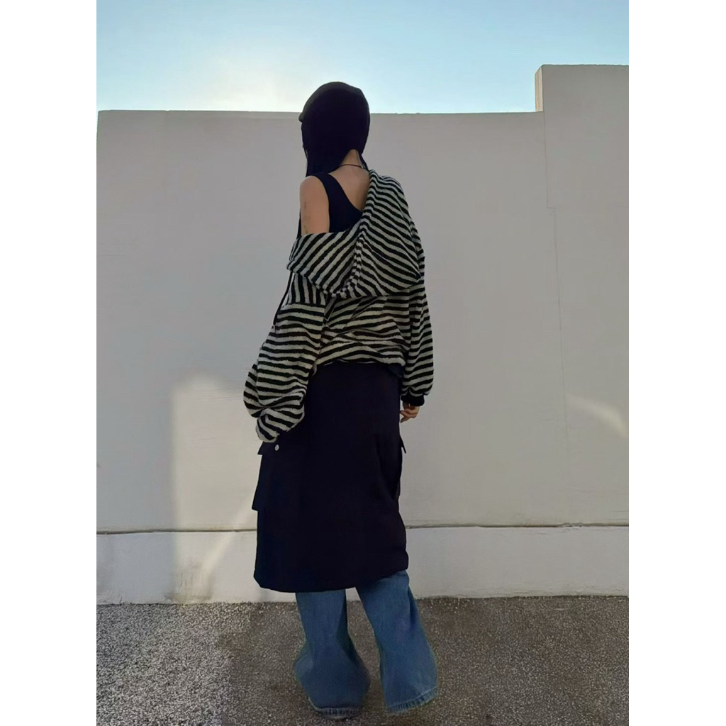 tw-11134207-81ztm-mij3m6i8dh4x8f