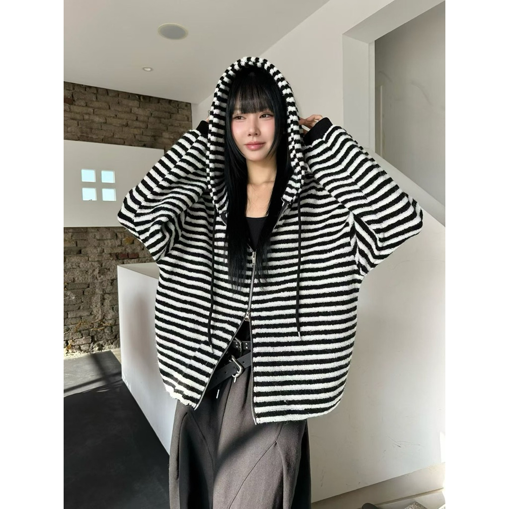 tw-11134207-81ztq-mij3m6i8ao0116