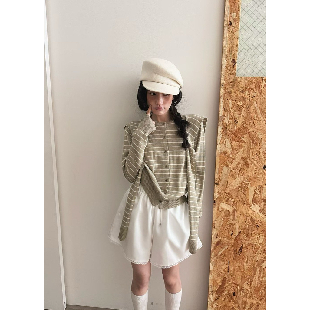 tw-11134207-820lg-mk6r3dhuatxd0a