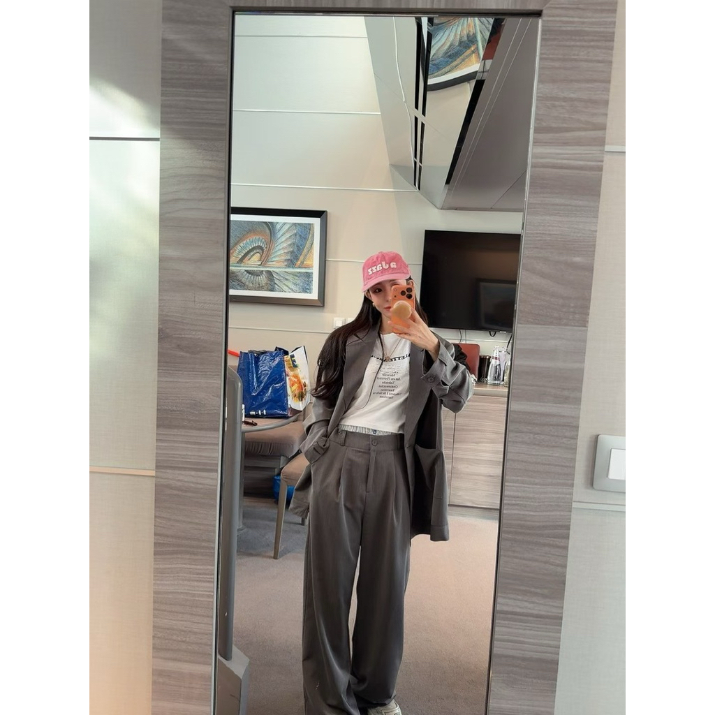 tw-11134207-820lg-mke6zl18k2yv33