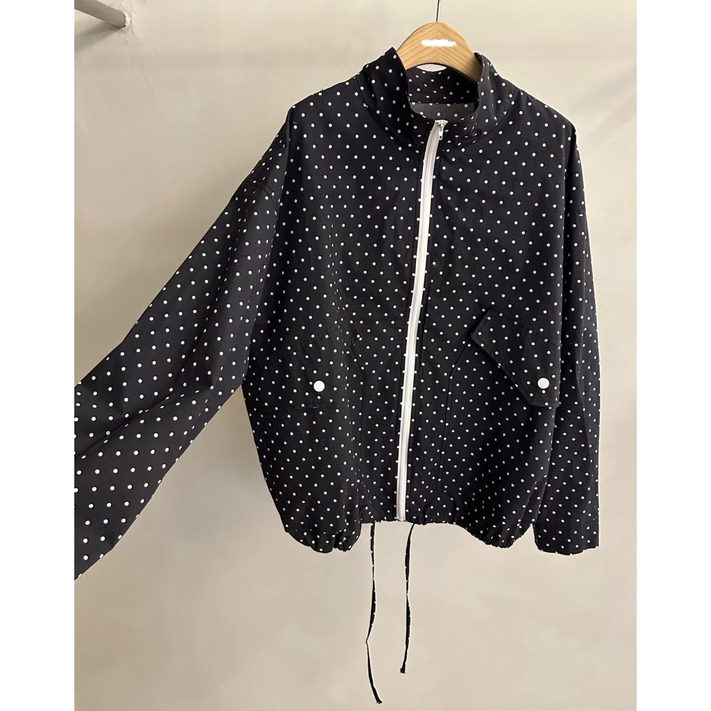 tw-11134207-820li-mko6zofm1tz66f