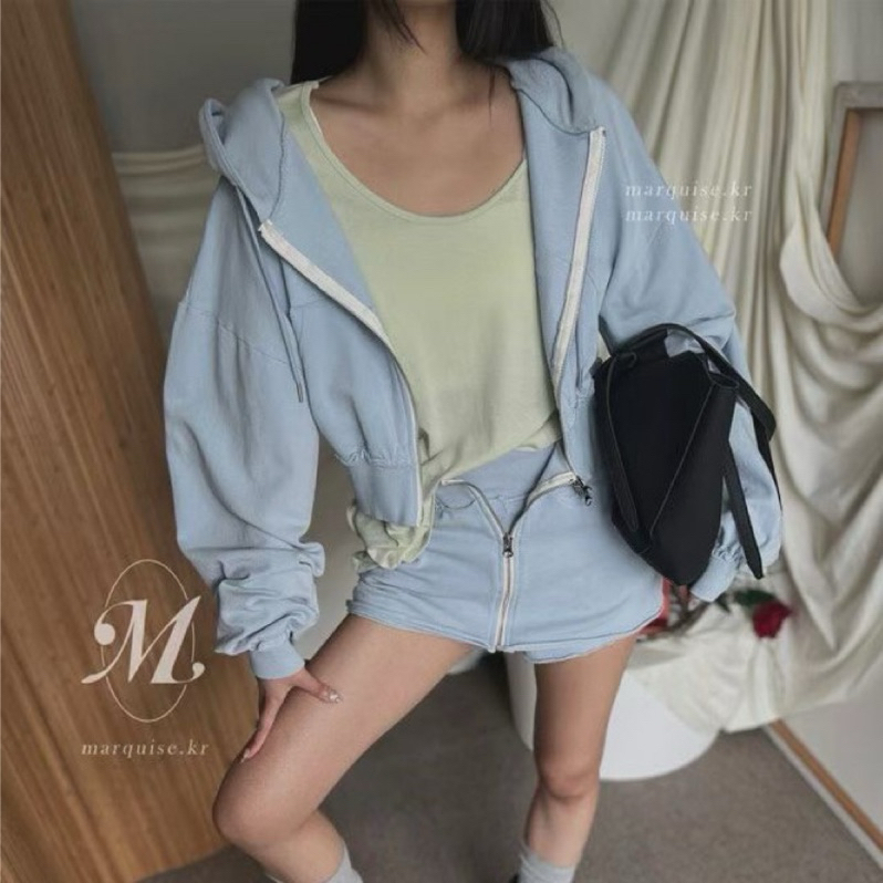 tw-11134207-820lg-mlb4w56wm4g3f9