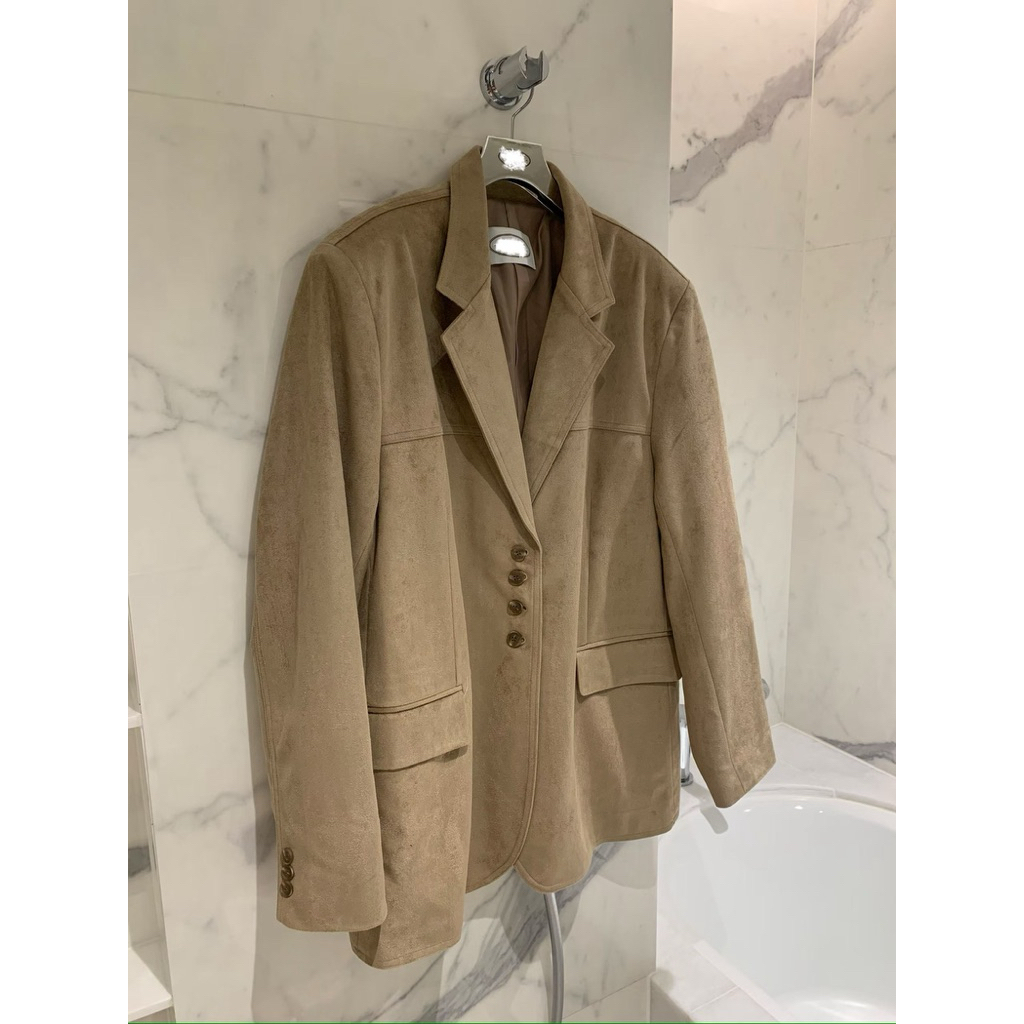 tw-11134207-820l4-mlbv3ruw5xcff2