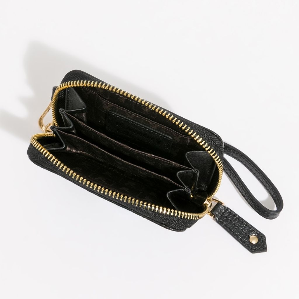 tw-11134207-7rash-m0mpchb35n8334