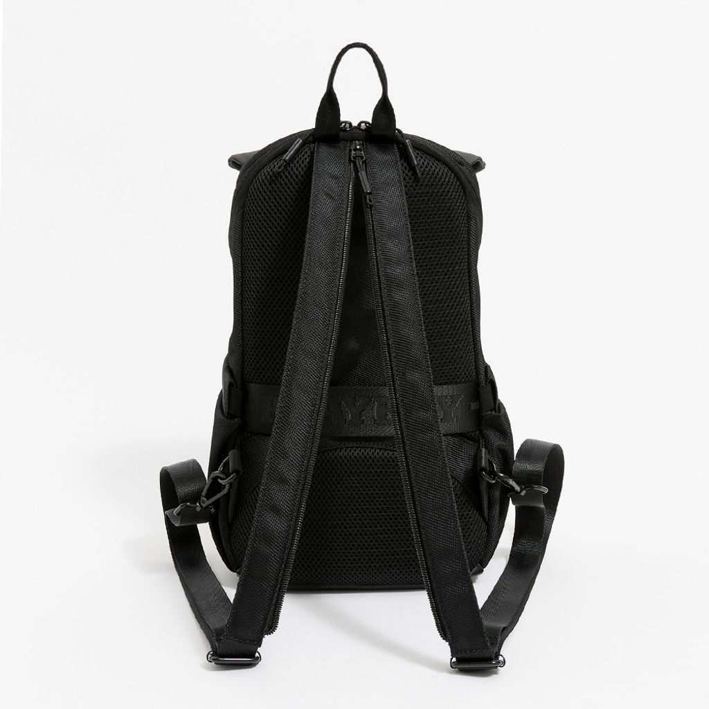 tw-11134207-81zth-mhkezh9uc268e7