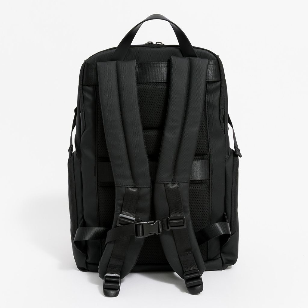 tw-11134207-81ztc-mgypd94rvt3i93