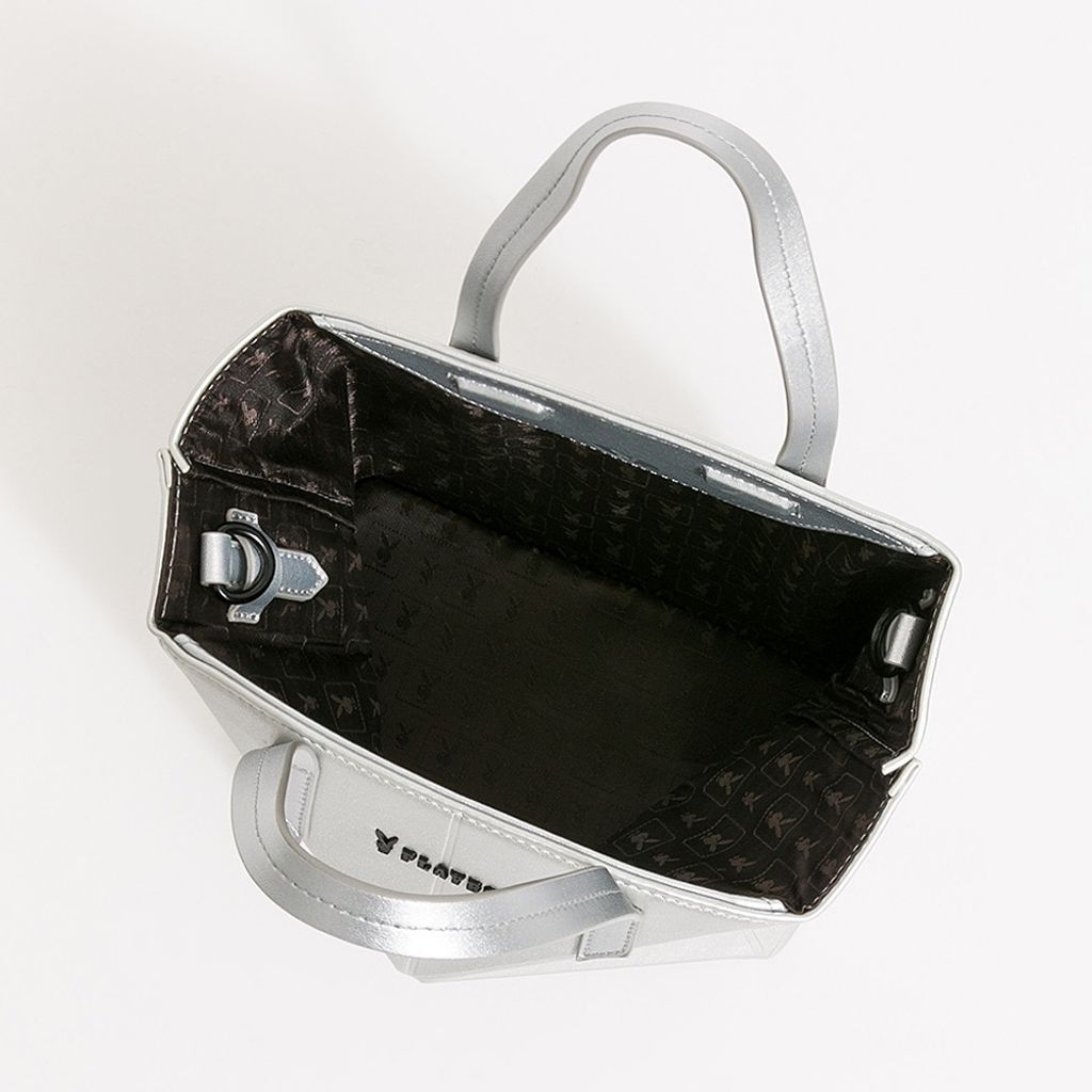 tw-11134207-81ztn-mhvsz8piivwh4d