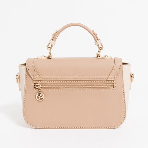 tw-11134207-81zth-mgzzhqqkfcb2d7